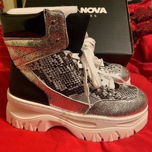 Sneakers Fashion Nova